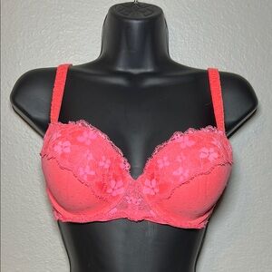 Victoria’s Secret Lace Trim Pink Bra